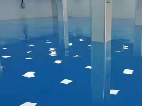 下面與大家分享青島環(huán)氧地坪施工必須滿足的條件。